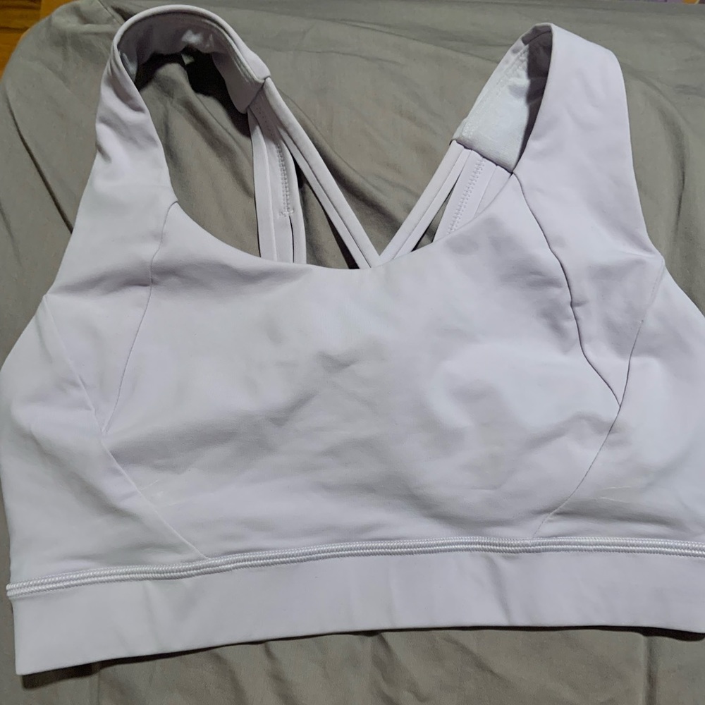 Lululemon sports bra